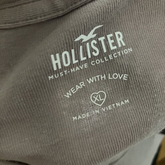 Hollister Womens Must-Have Collection T-Shirt XL New - Picture 3 of 4